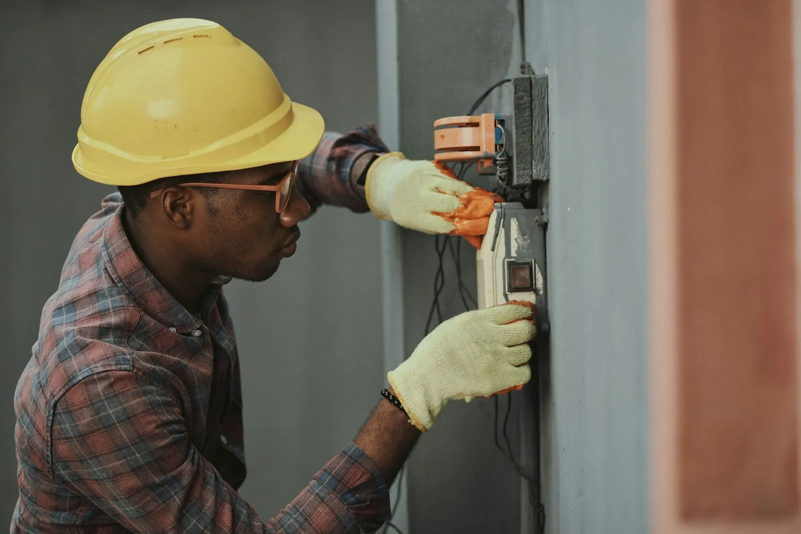 Dan Okafor at work